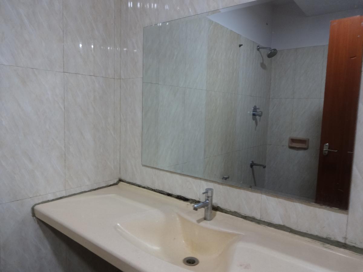 Hotel Shrivalli Residency Chennai Exterior photo